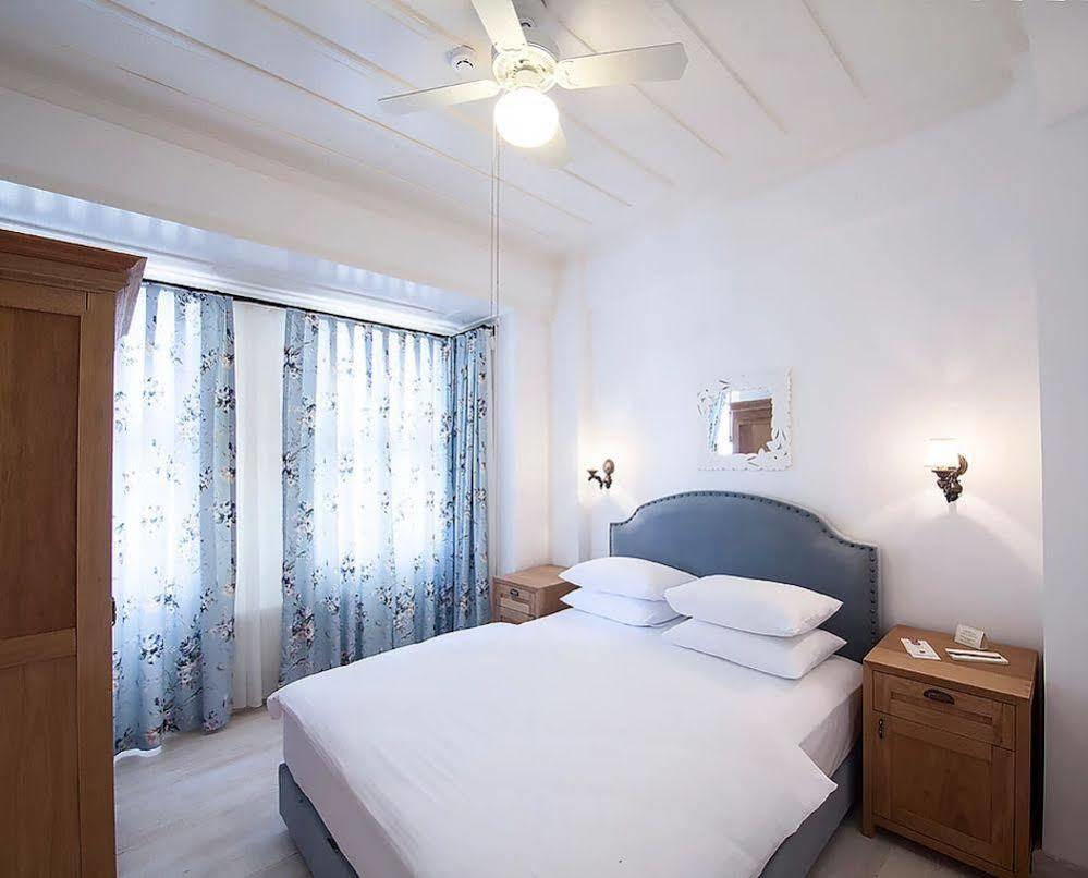 Quarante Hotel - Adult Only Bozcaada Island Екстер'єр фото