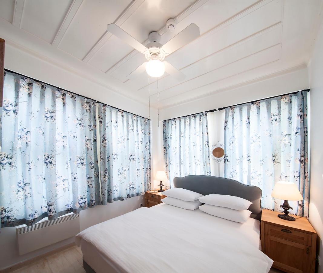 Quarante Hotel - Adult Only Bozcaada Island Екстер'єр фото